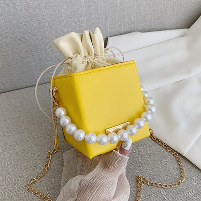 Designer Handbags Pearl Chain Top-Handle Bucket Bag Leather Candy Color Purse Crossbody Bag for Women 2021 New Luxury Handbags